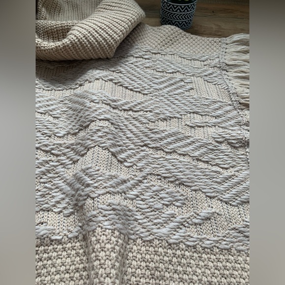 Lucky Brand Knit Sweater Poncho Size-CS - Picture 6 of 12